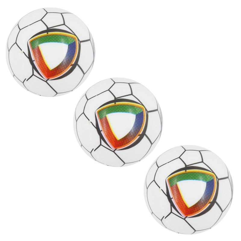 conjunto de bolas coloridas de esporte e itens de jogos 830230